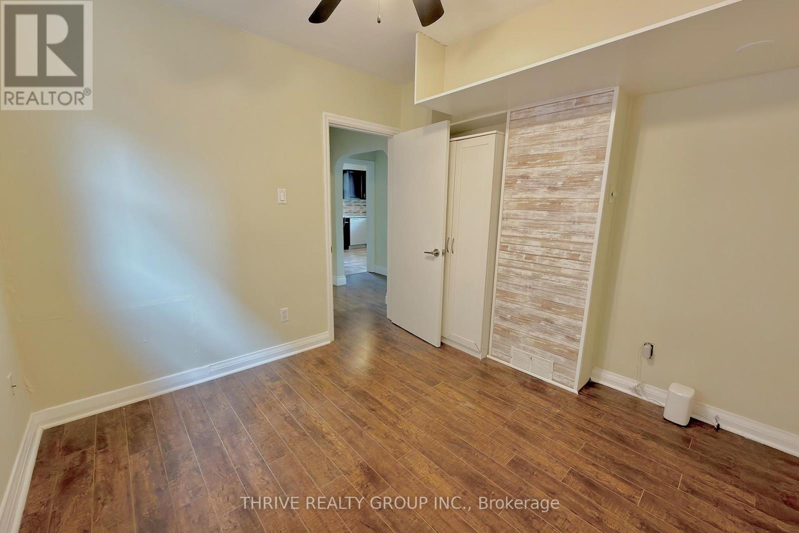 Upper - 538 Quebec Street Property Photo 9