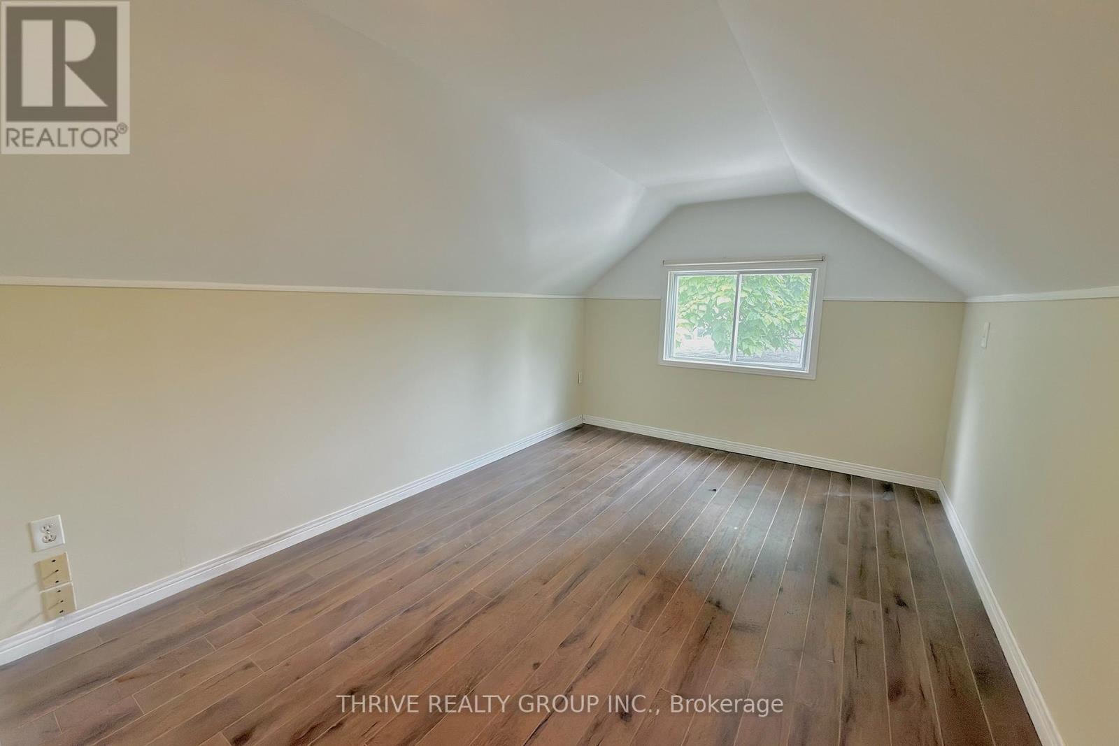 Upper - 538 Quebec Street Property Photo 17