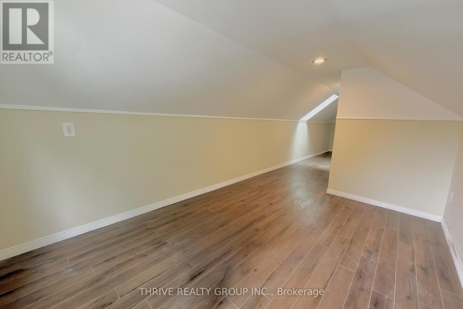 Upper - 538 Quebec Street Property Photo 18
