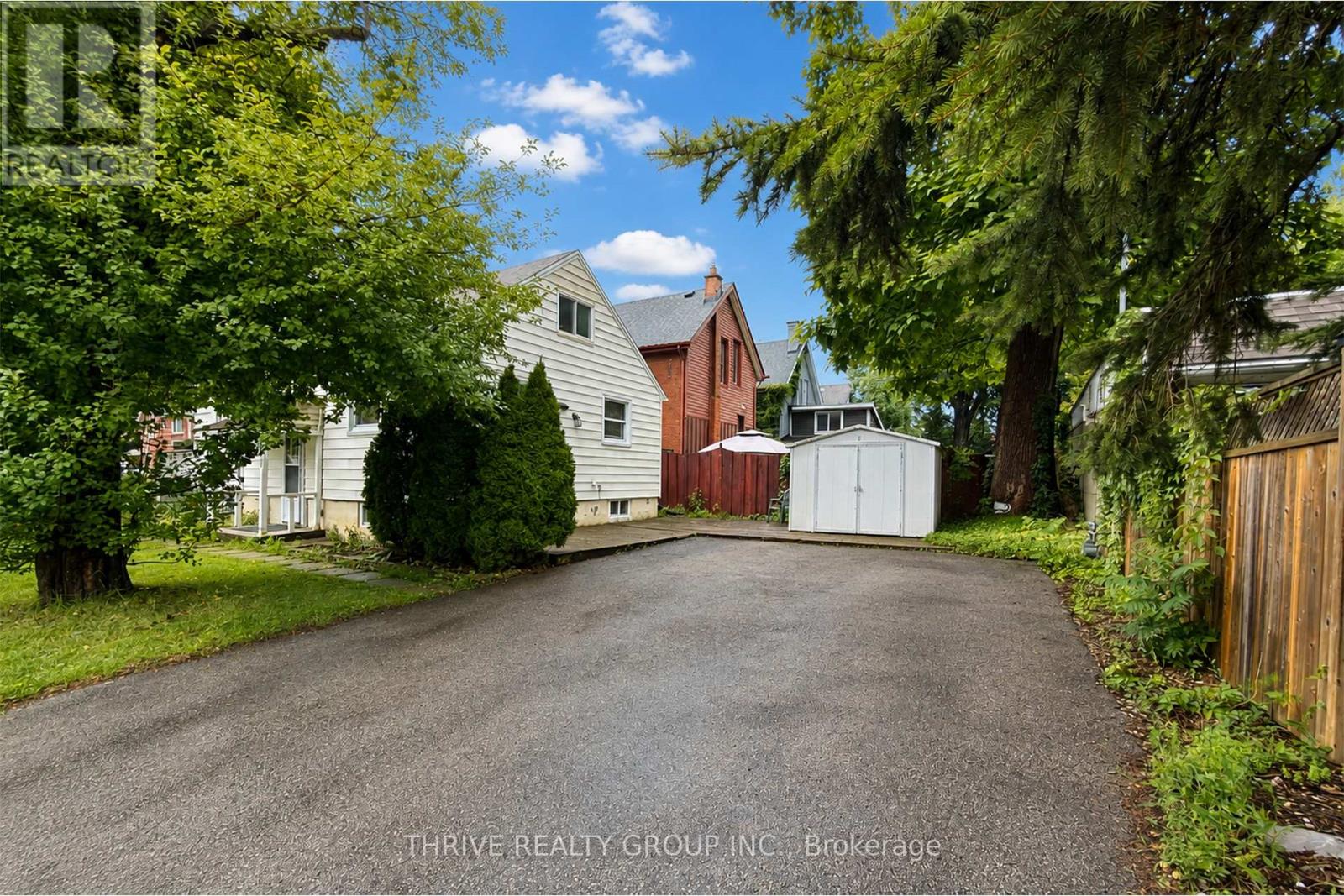 Upper - 538 Quebec Street Property Photo 22