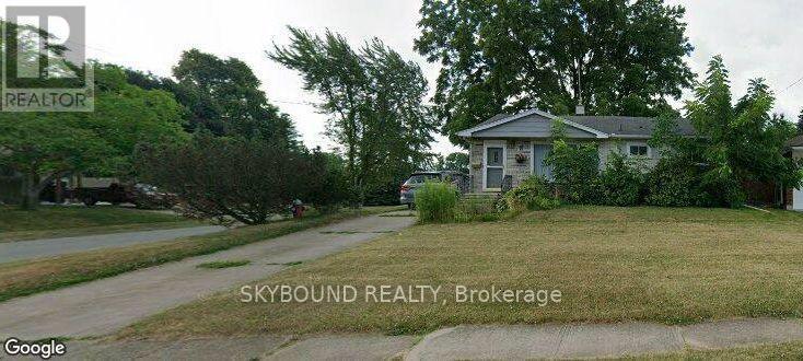 6398 SHERWOOD ROAD Property Photo 1