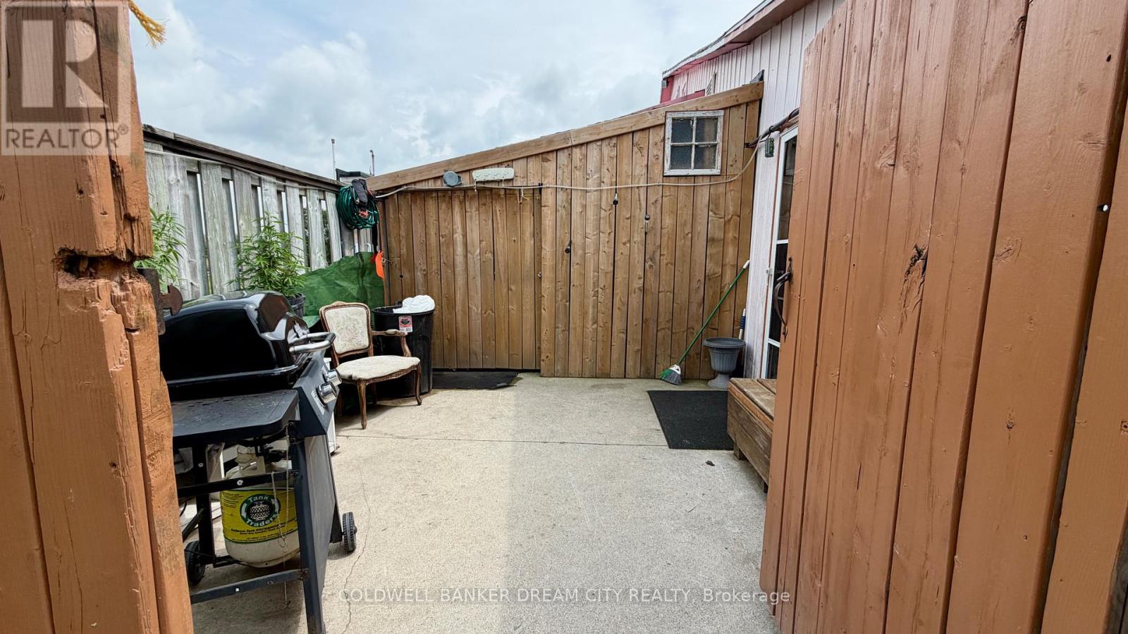90279 London Road N Property Photo 26