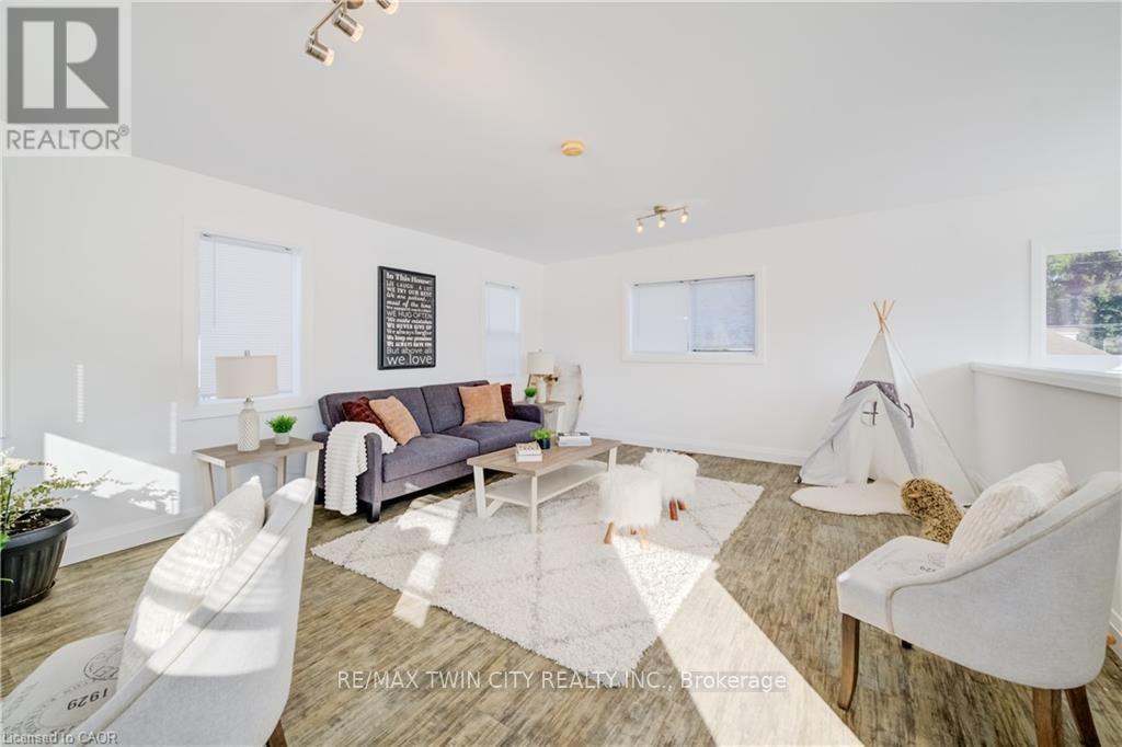 149 Woolwich Street Property Photo 42