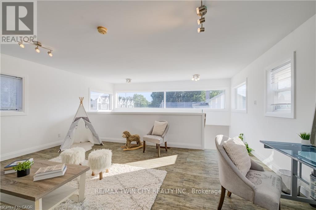 149 Woolwich Street Property Photo 43
