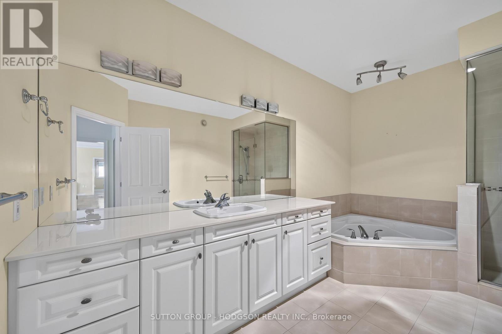 2304 Jack Nash Drive Property Photo 16