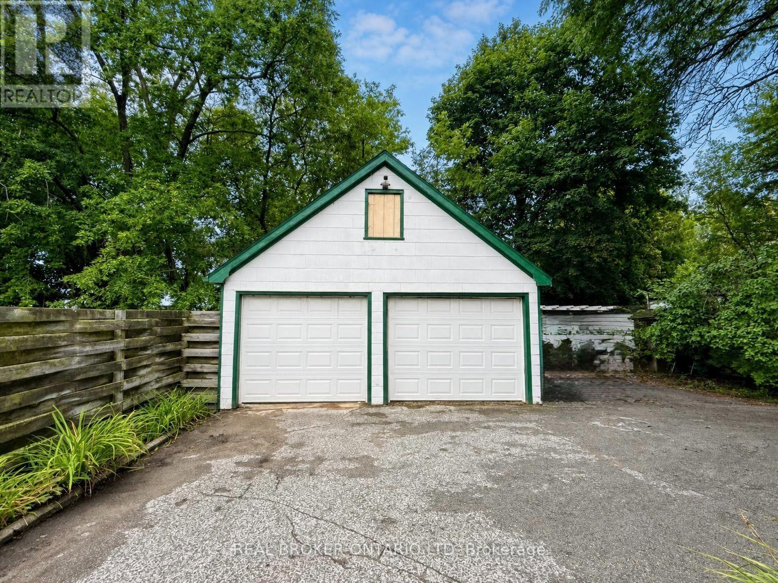 153 Hale Street Property Photo 4