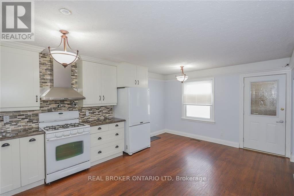 153 Hale Street Property Photo 6