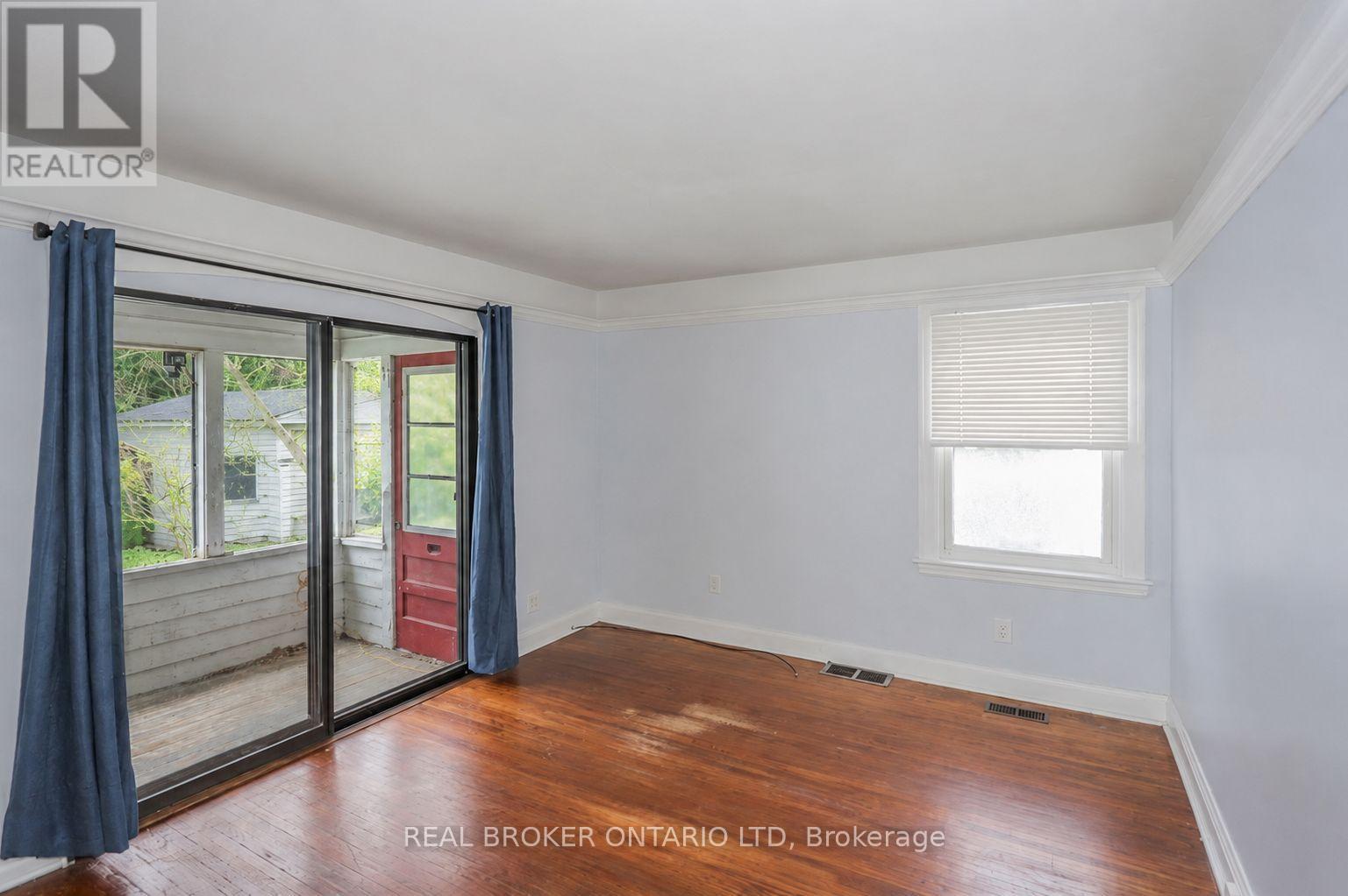 153 Hale Street Property Photo 8