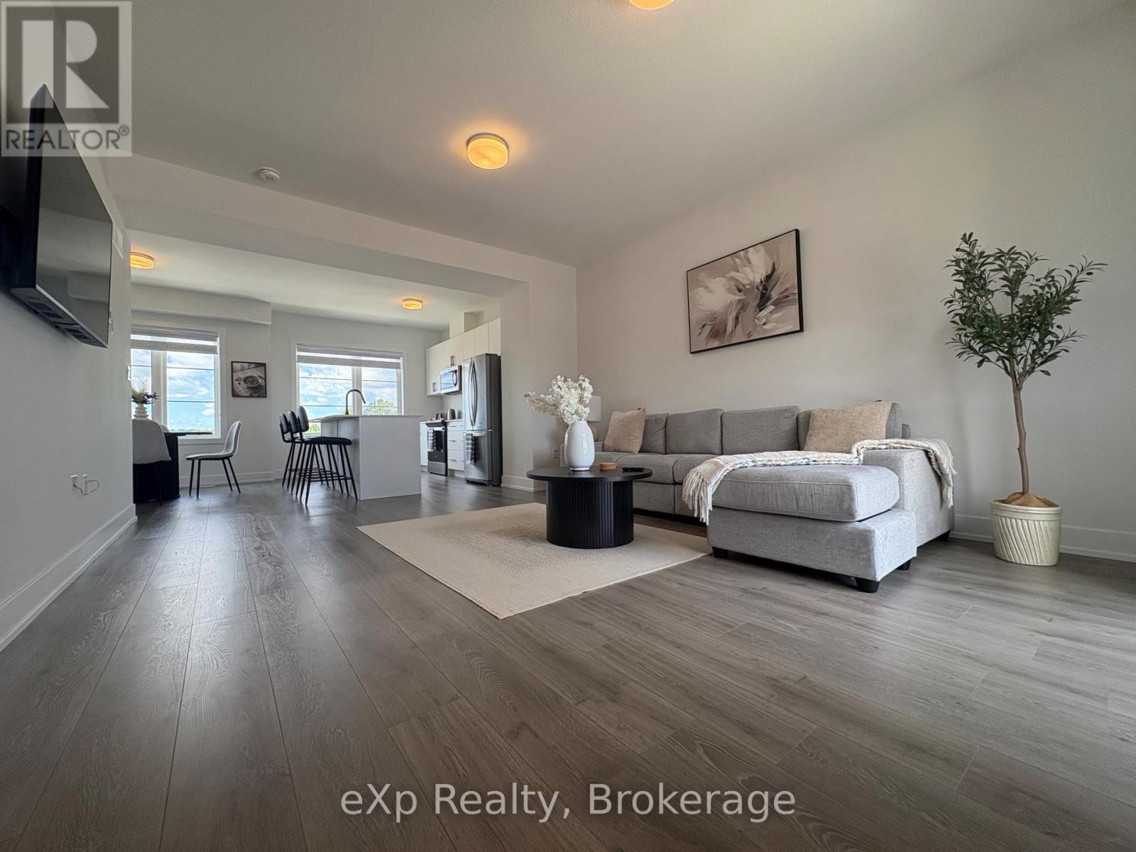 10 Balladry Boulevard Property Photo 5