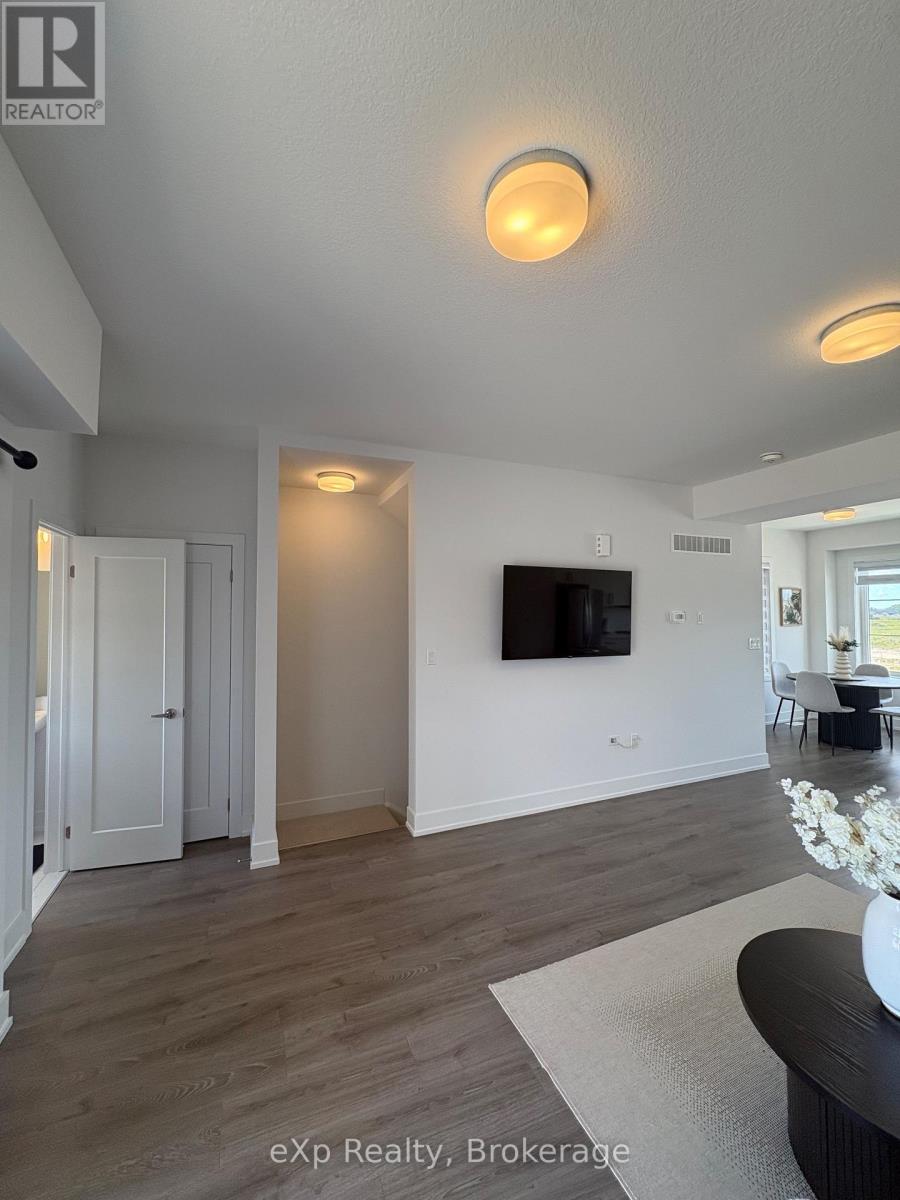 10 Balladry Boulevard Property Photo 7