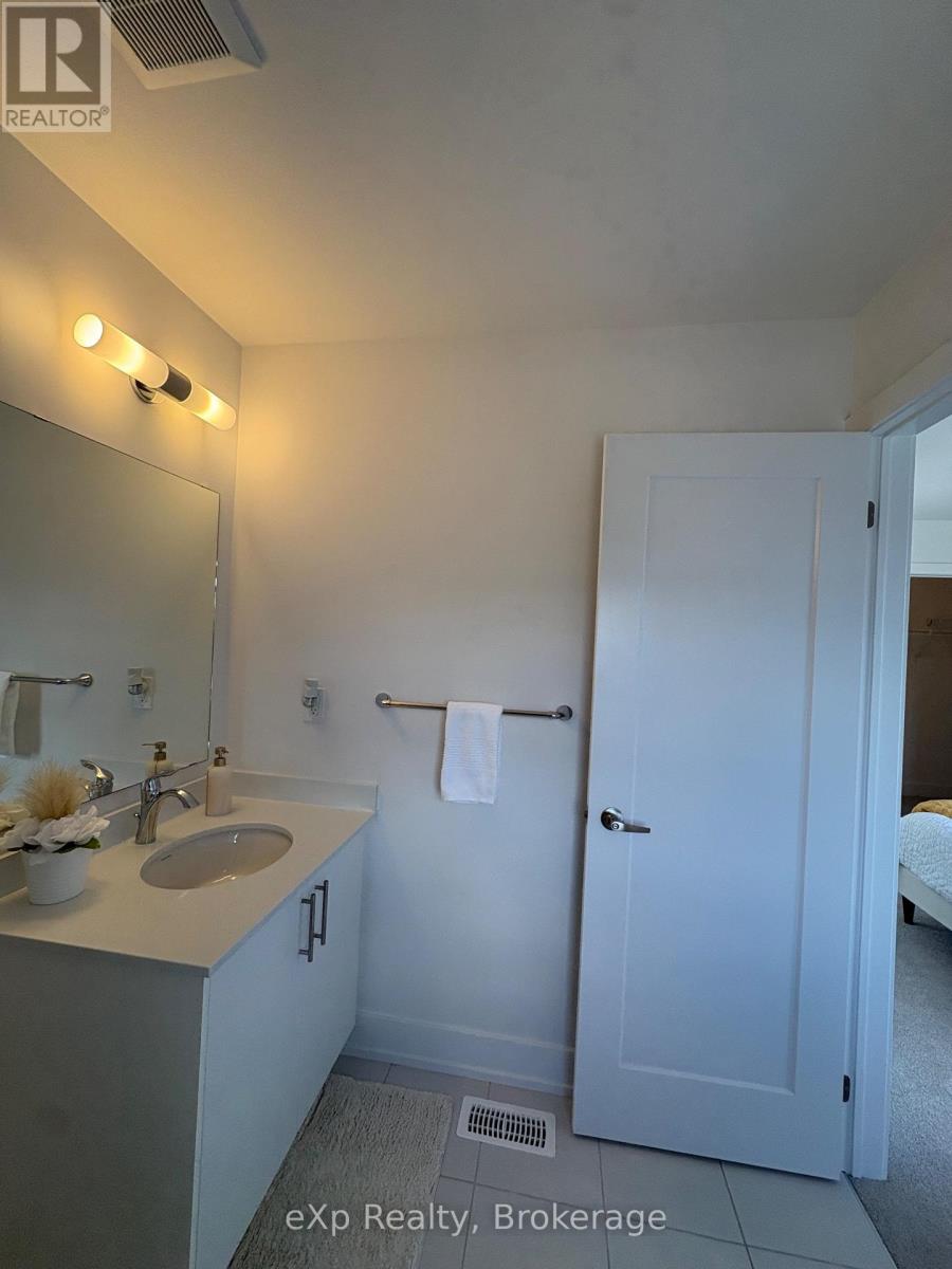 10 Balladry Boulevard Property Photo 25