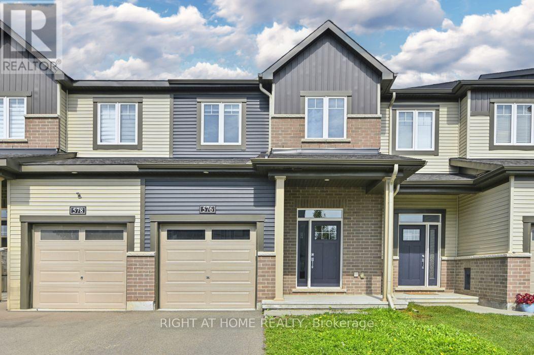 576 PROMINENCE WAY