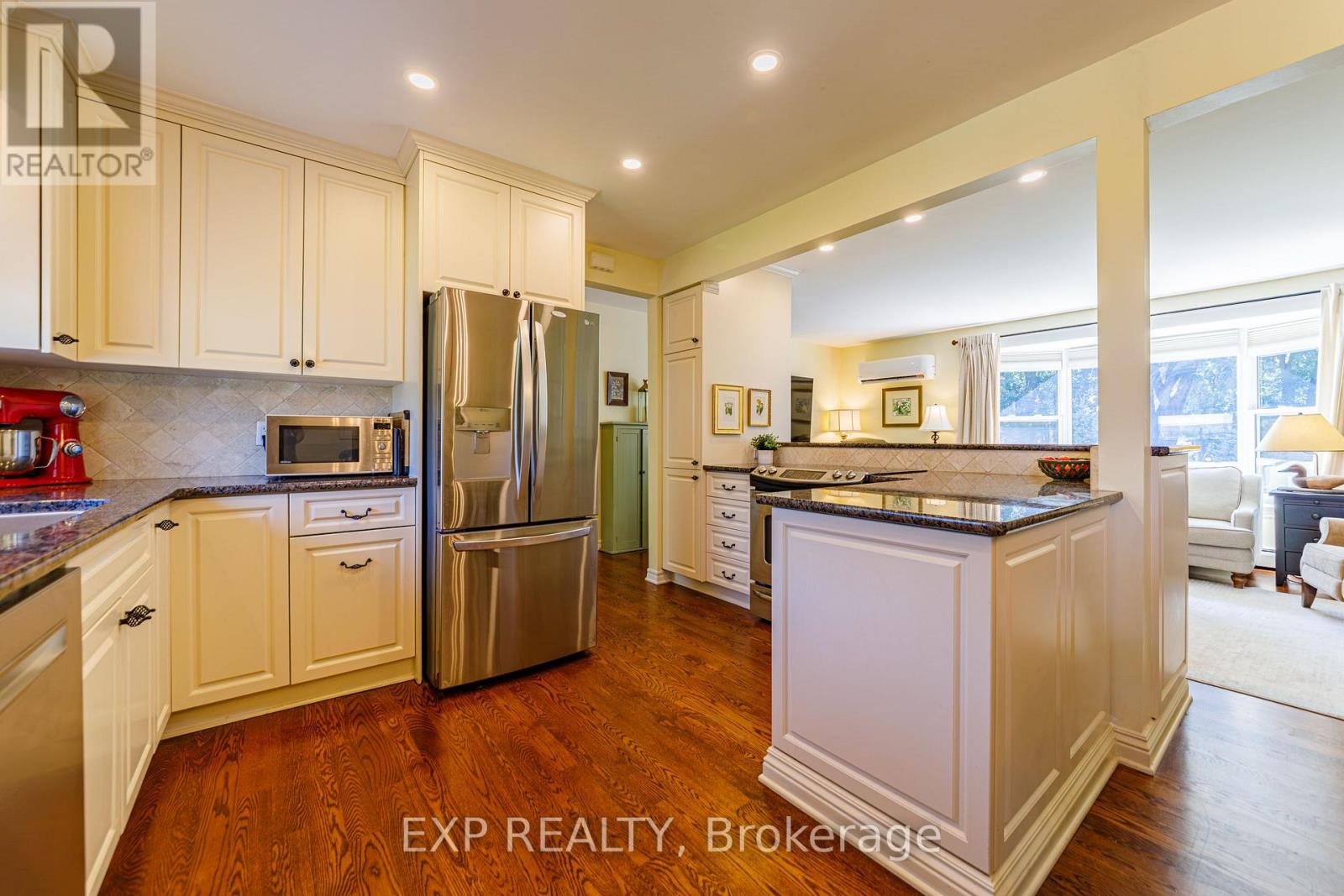 6530 Bunker Road Property Photo 4
