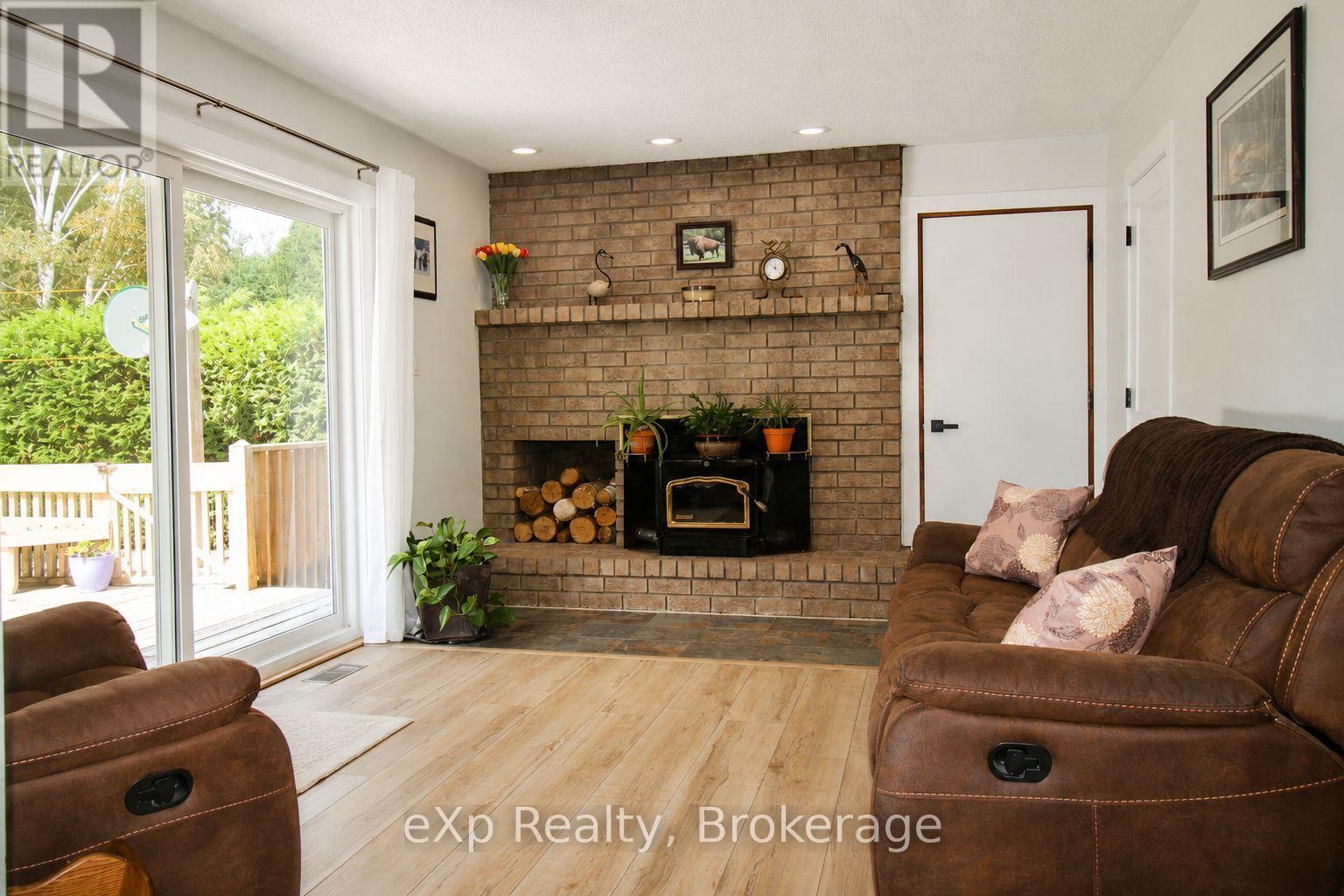 271 River Road Property Photo 8