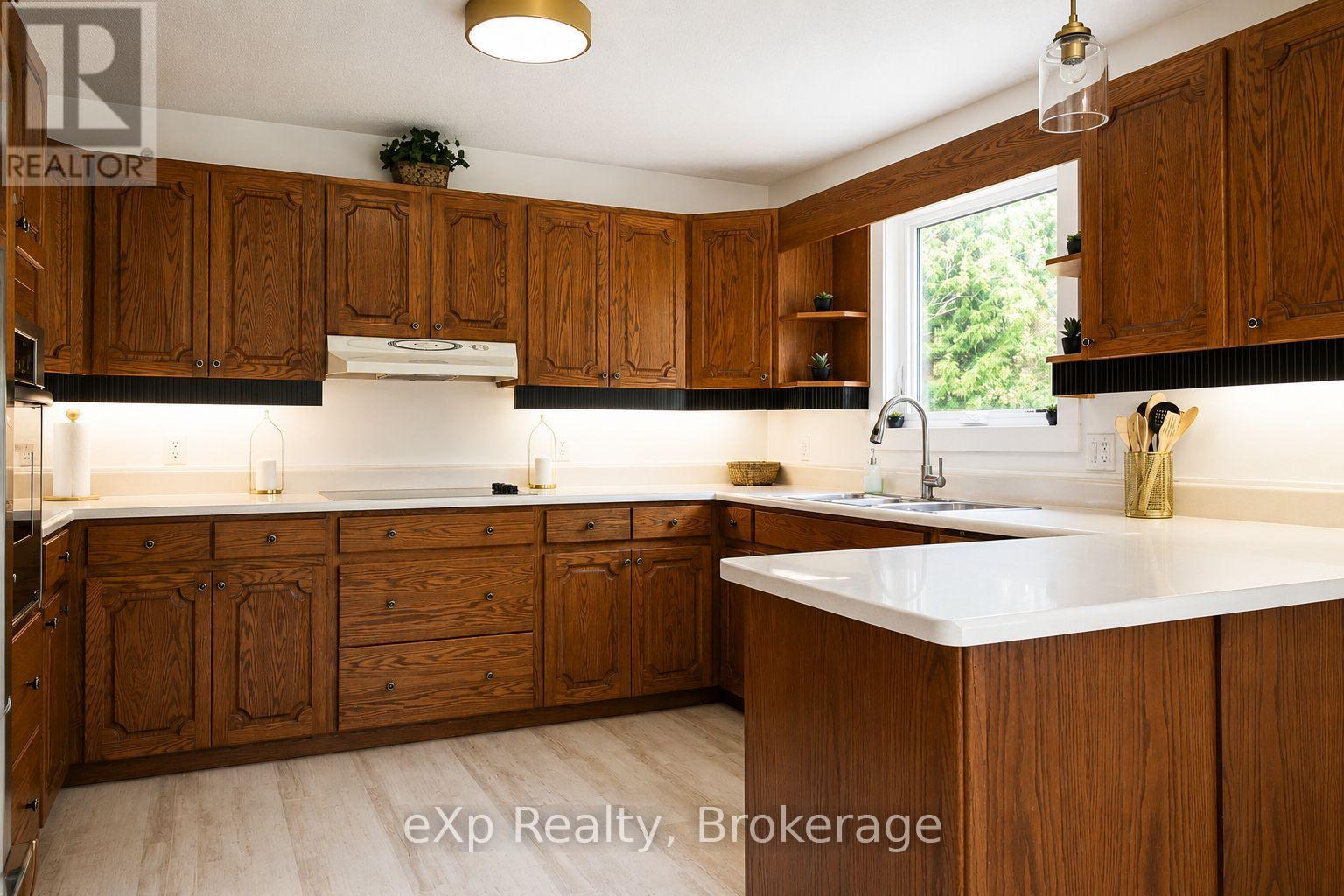 271 River Road Property Photo 10