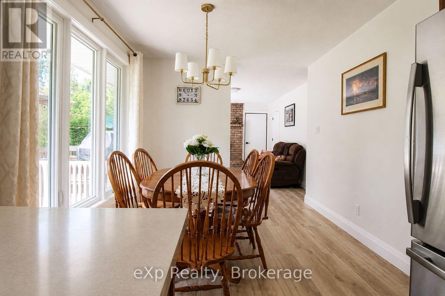 271 River Road Property Photo 14