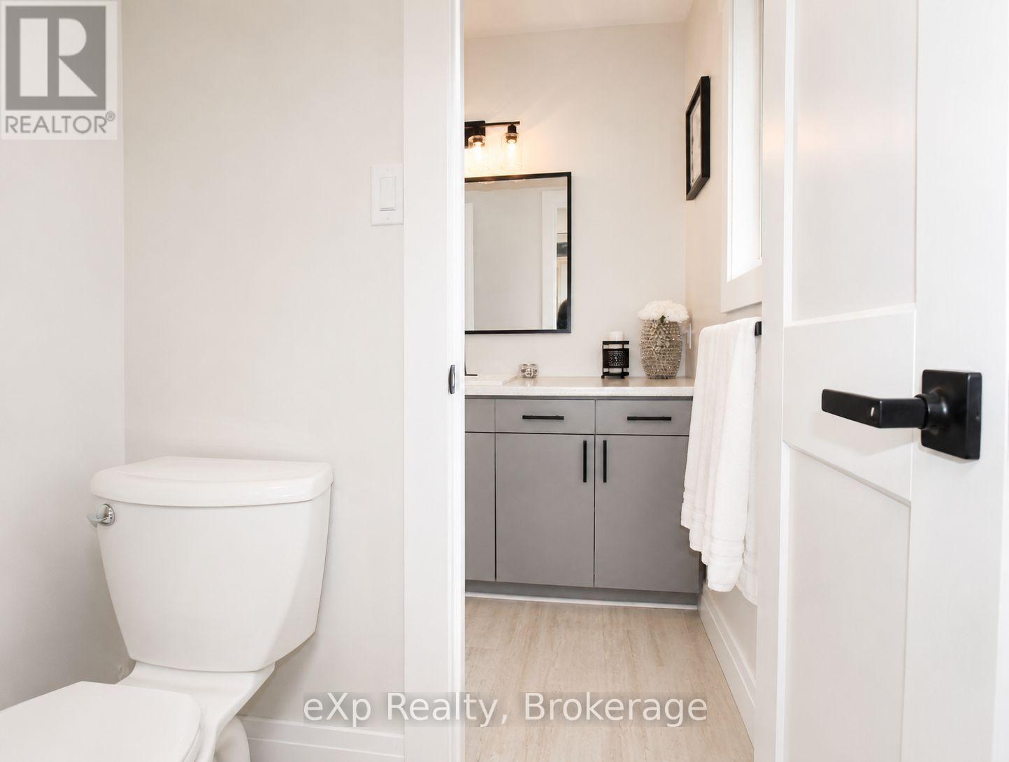 271 River Road Property Photo 23