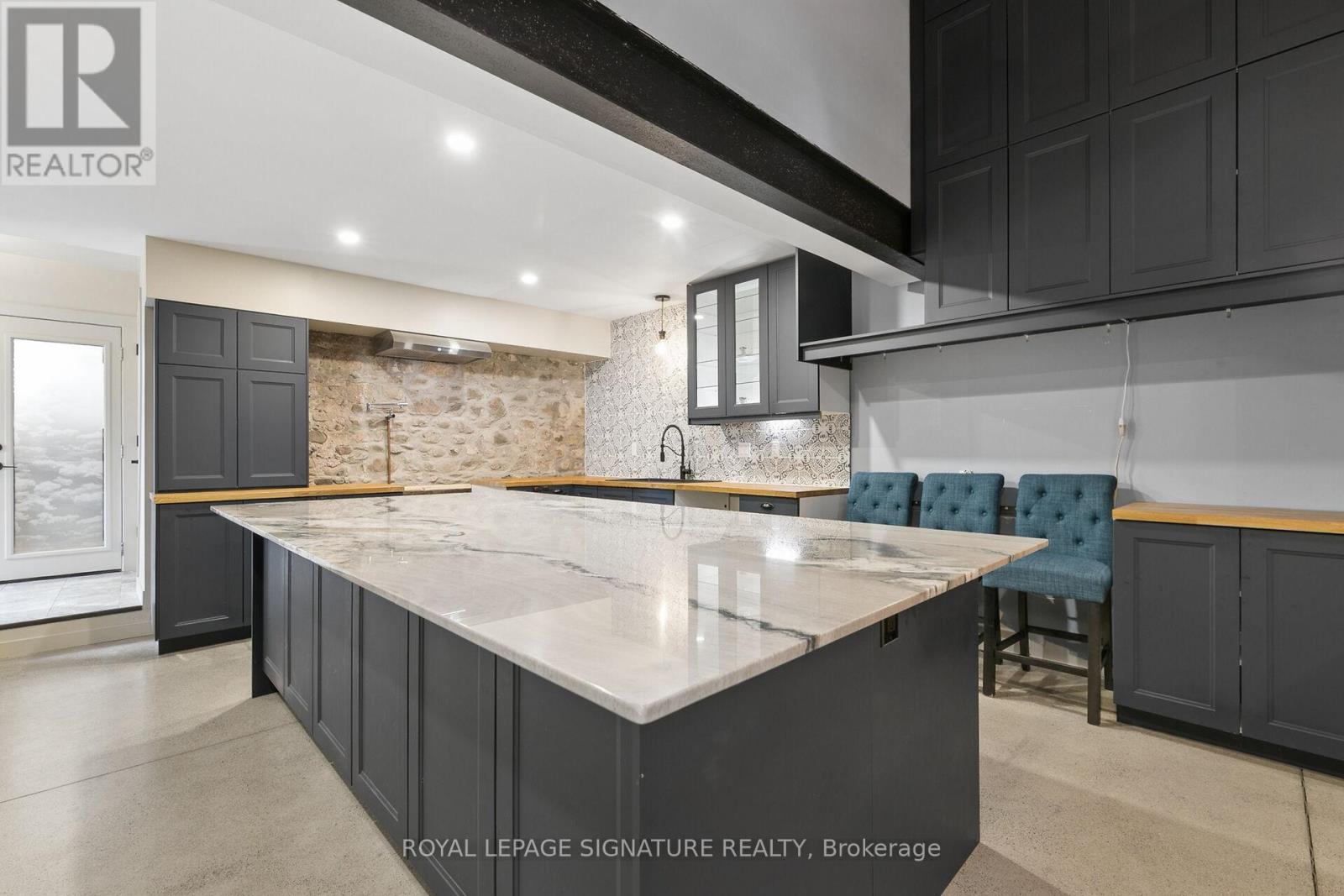 24 Davidson Street Property Photo 5