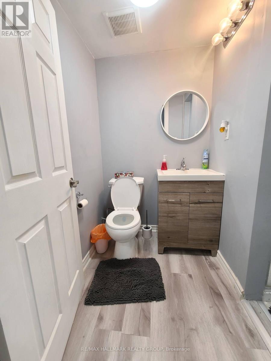 474 Somerset Street W Property Photo 31