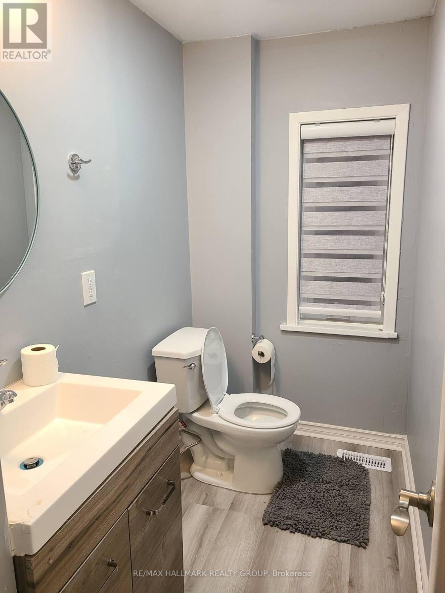 474 Somerset Street W Property Photo 33
