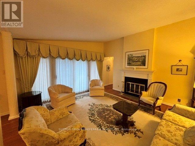 40 - 60 Fiddlers Green Road Property Photo 5