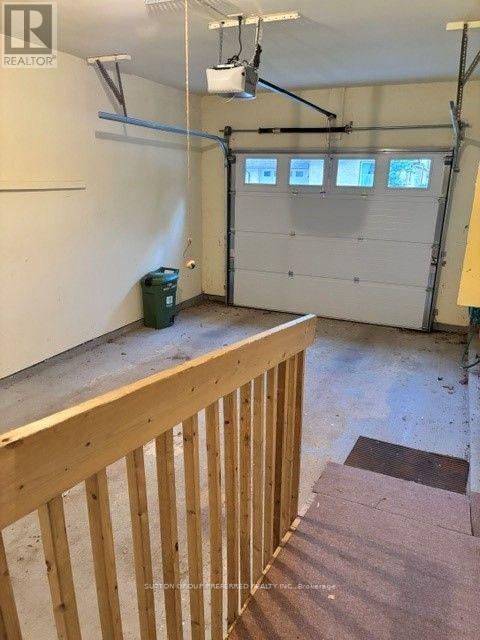 40 - 60 Fiddlers Green Road Property Photo 25