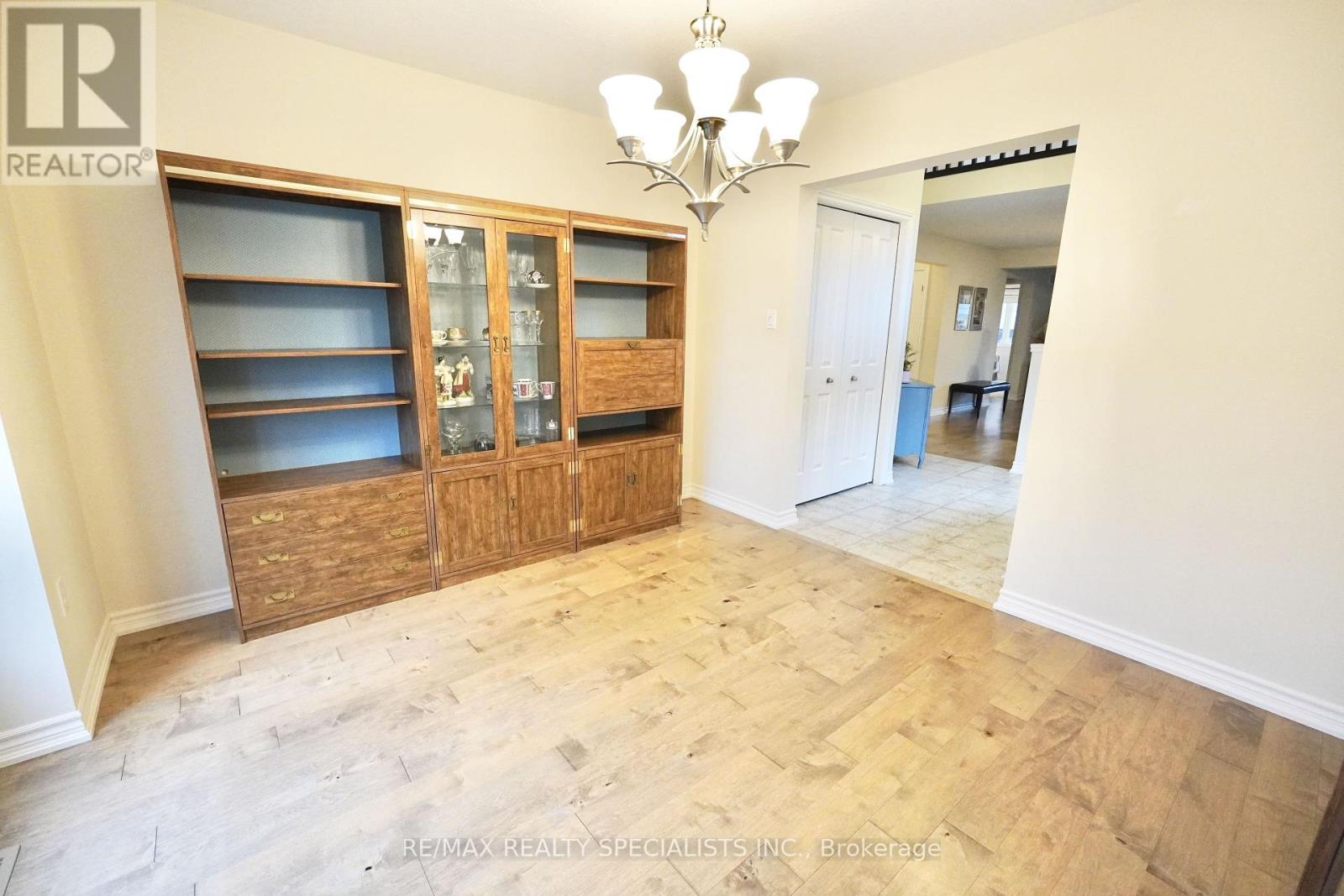 92 Aberdeen Street Property Photo 5