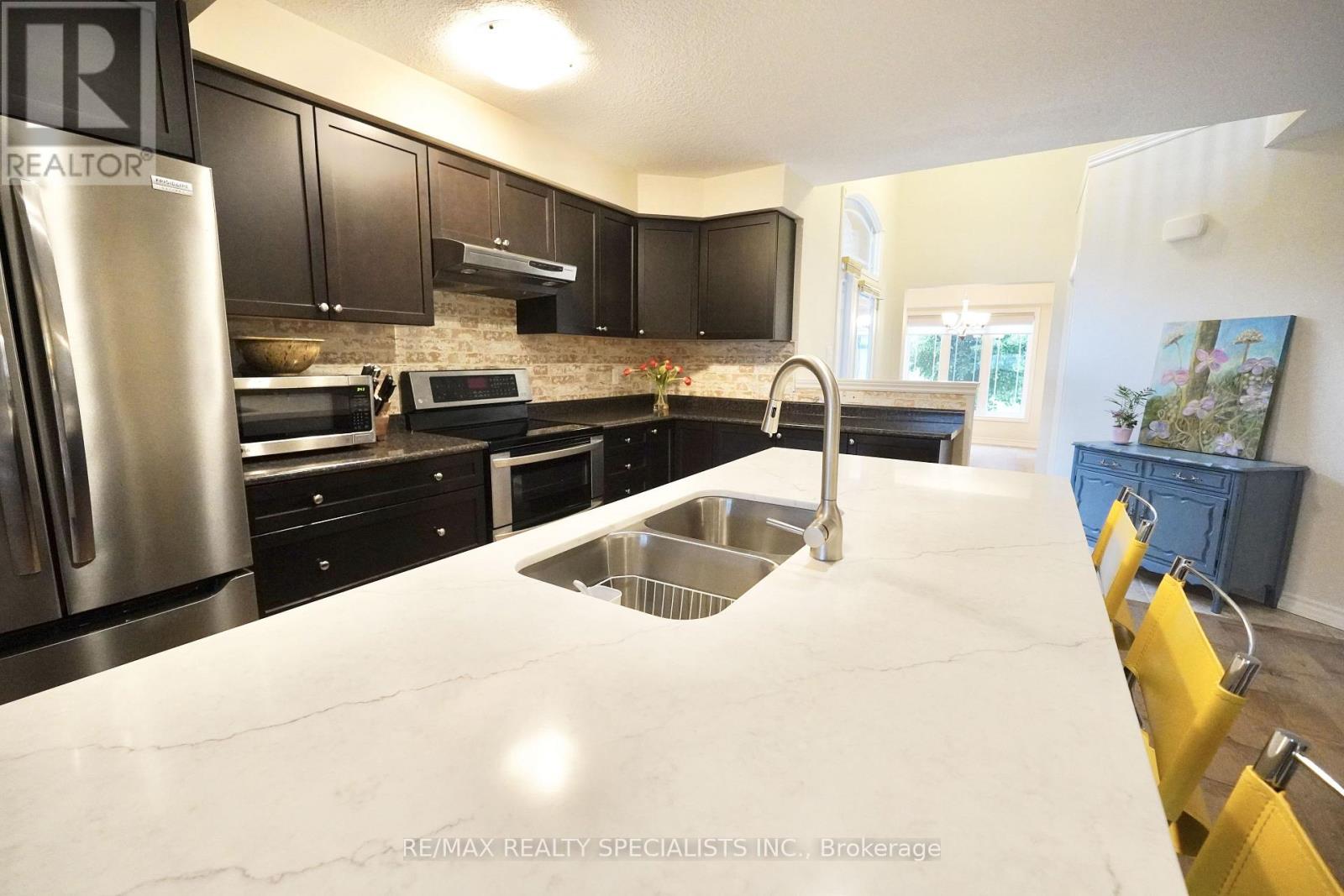 92 Aberdeen Street Property Photo 22