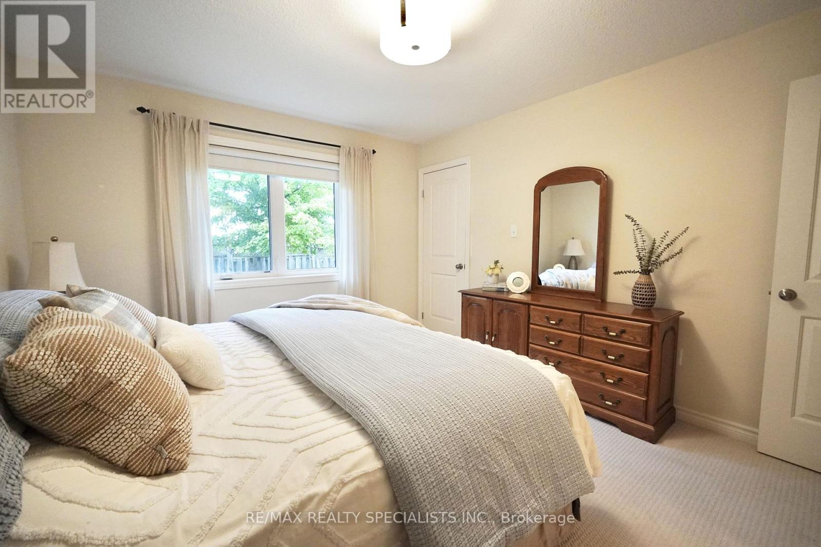 92 Aberdeen Street Property Photo 33