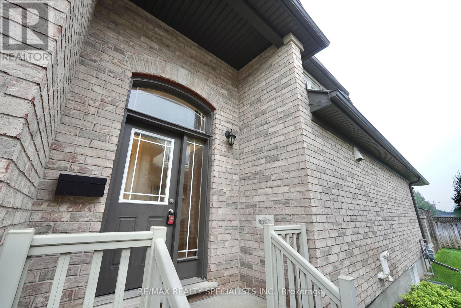 92 Aberdeen Street Property Photo 44