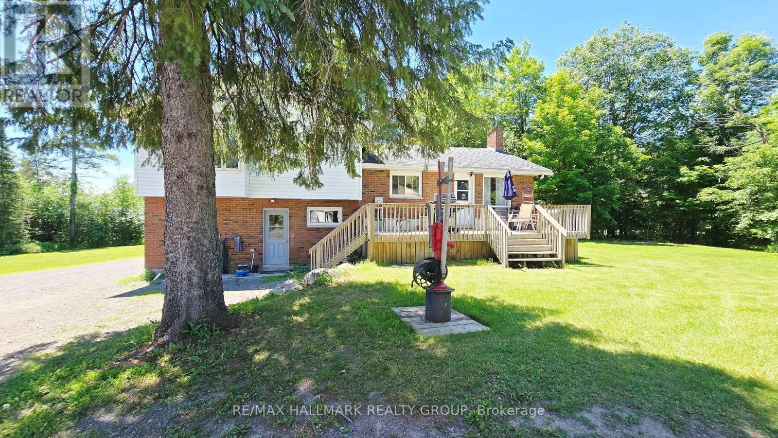 4318 Stonecrest Road Property Photo 2