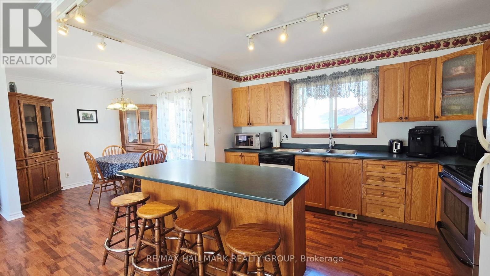 4318 Stonecrest Road Property Photo 7