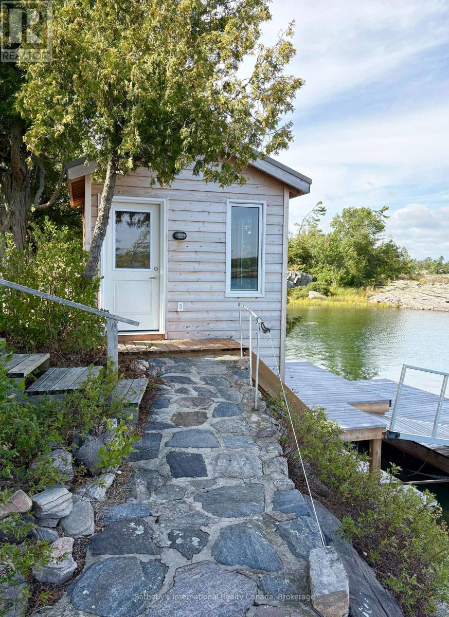 1 Island 352c Property Photo 7
