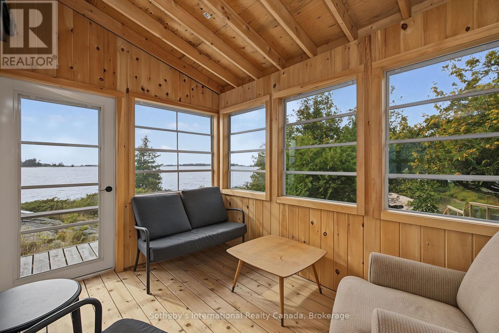 1 Island 352c Property Photo 13