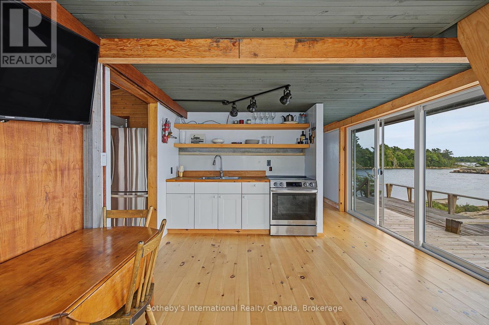 1 Island 352c Property Photo 14