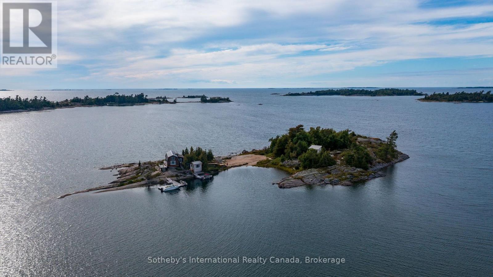 1 Island 352c Property Photo 17