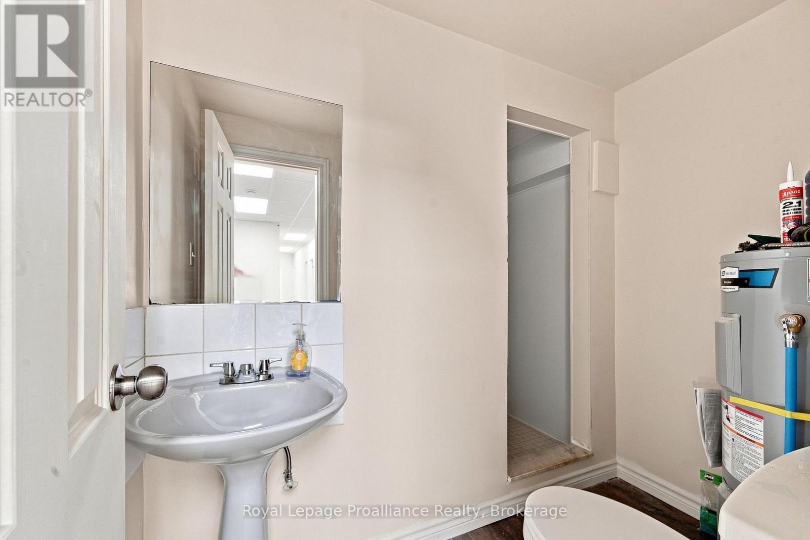 2 - 56 Elgin Street Property Photo 20