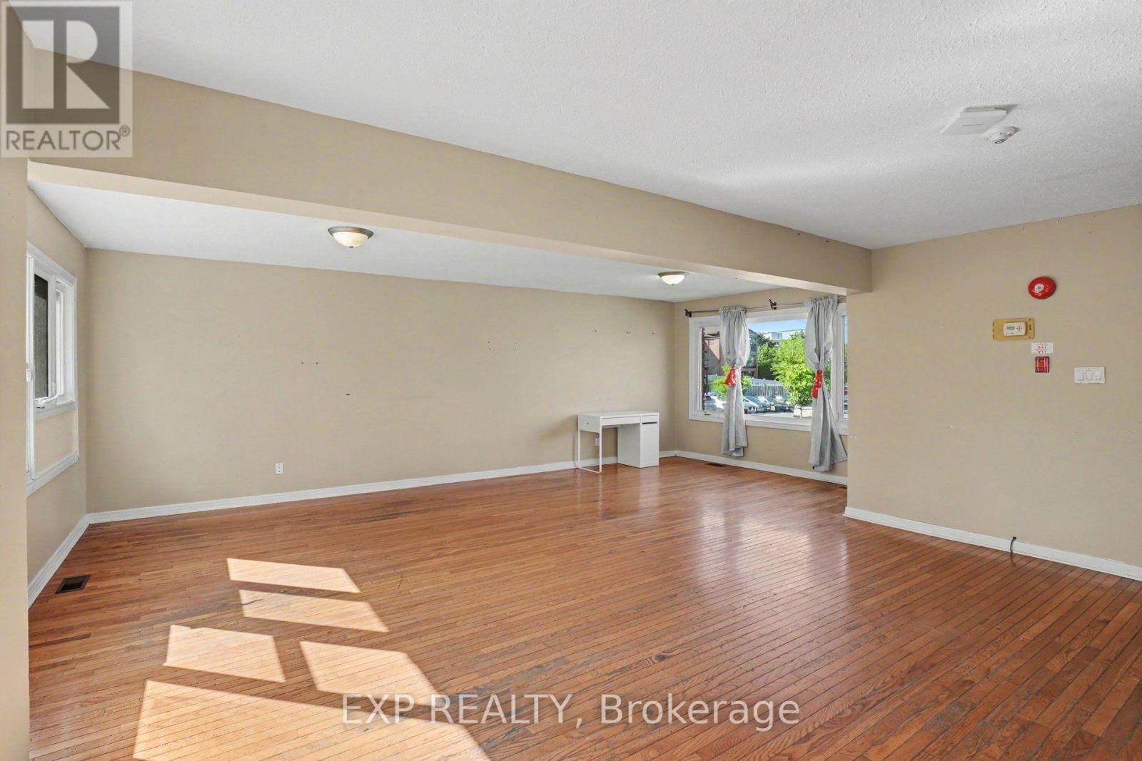 297 Savard Avenue E Property Photo 6