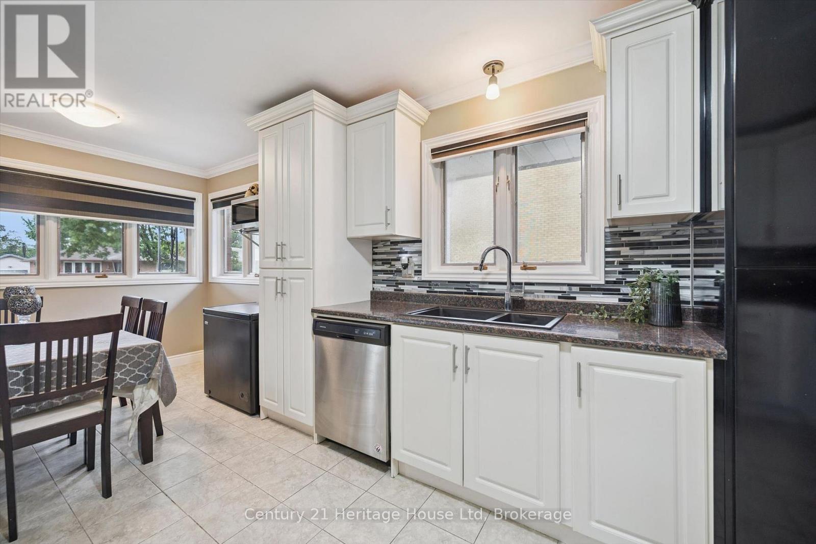 146 Cornell Avenue Property Photo 14