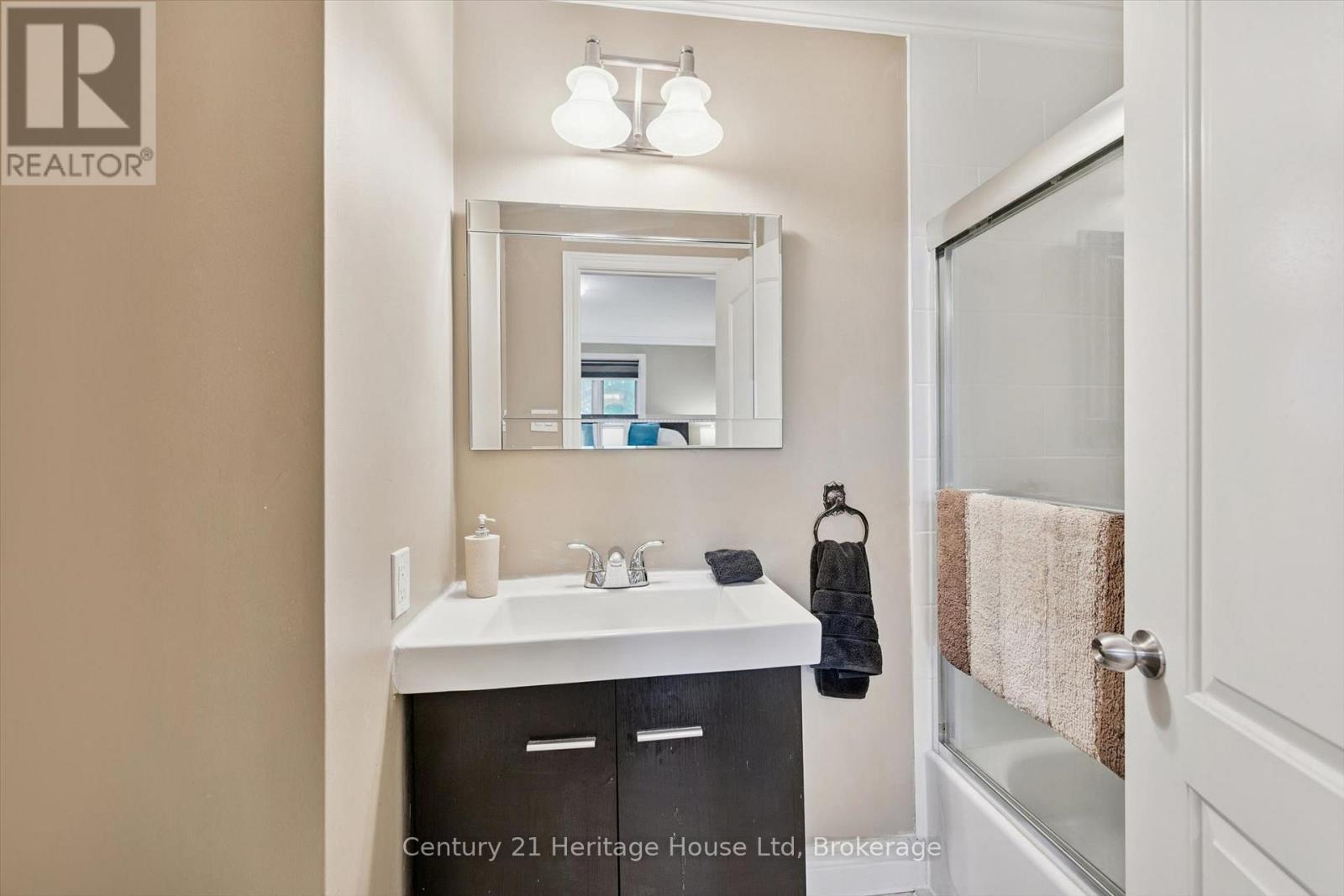 146 Cornell Avenue Property Photo 20