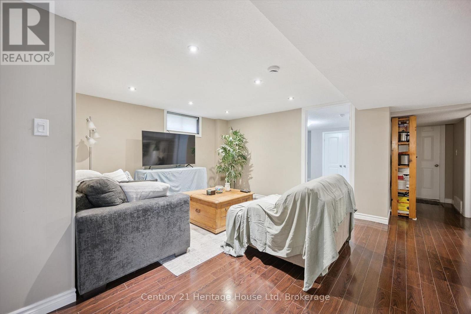 146 Cornell Avenue Property Photo 28