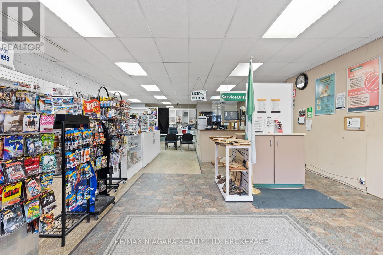 216 King Street Property Photo 10