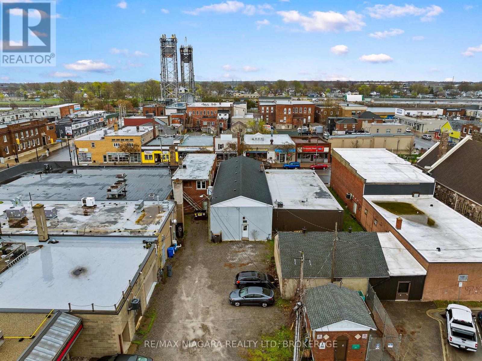 216 King Street Property Photo 31