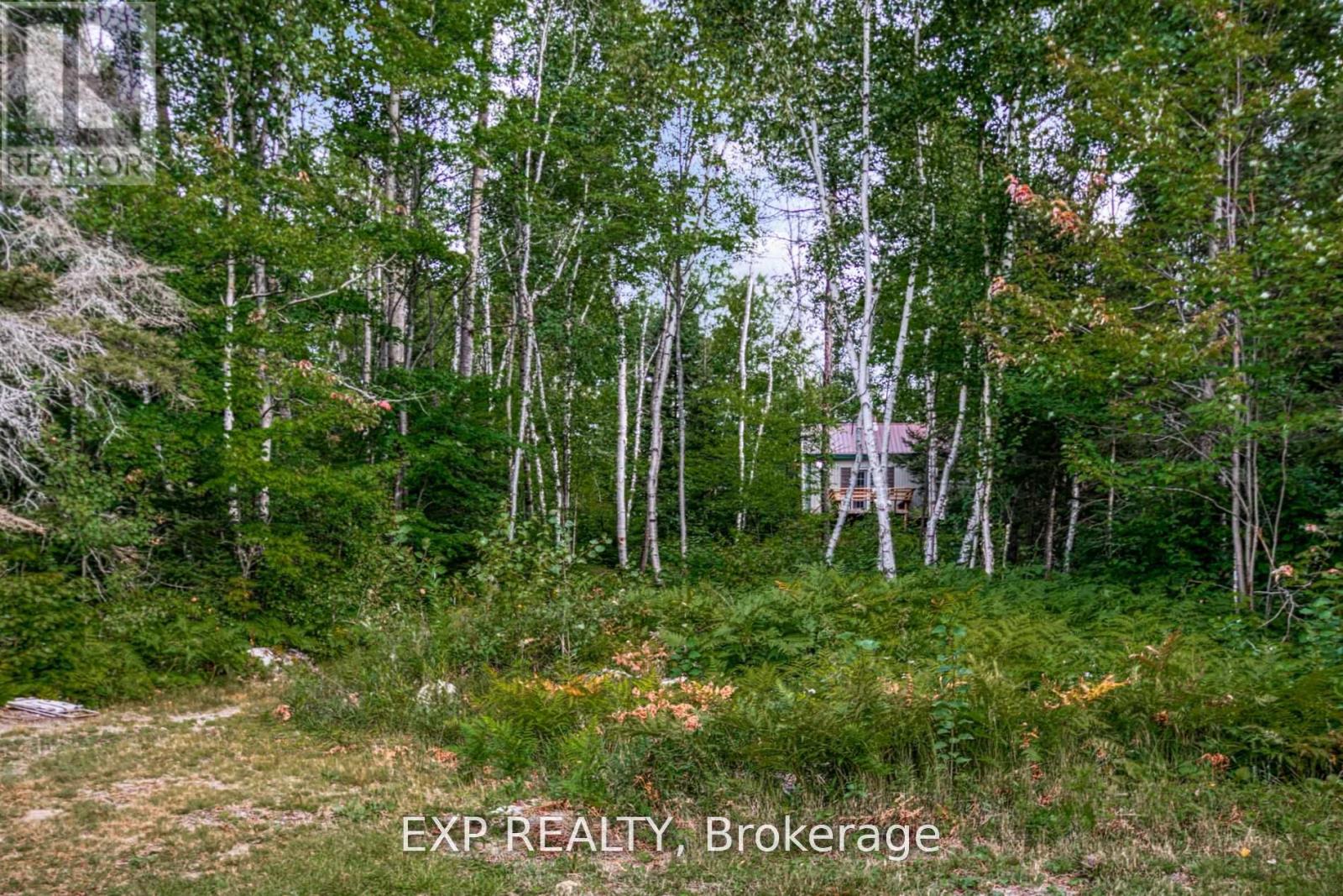 725 Lochhead Drive Property Photo 11