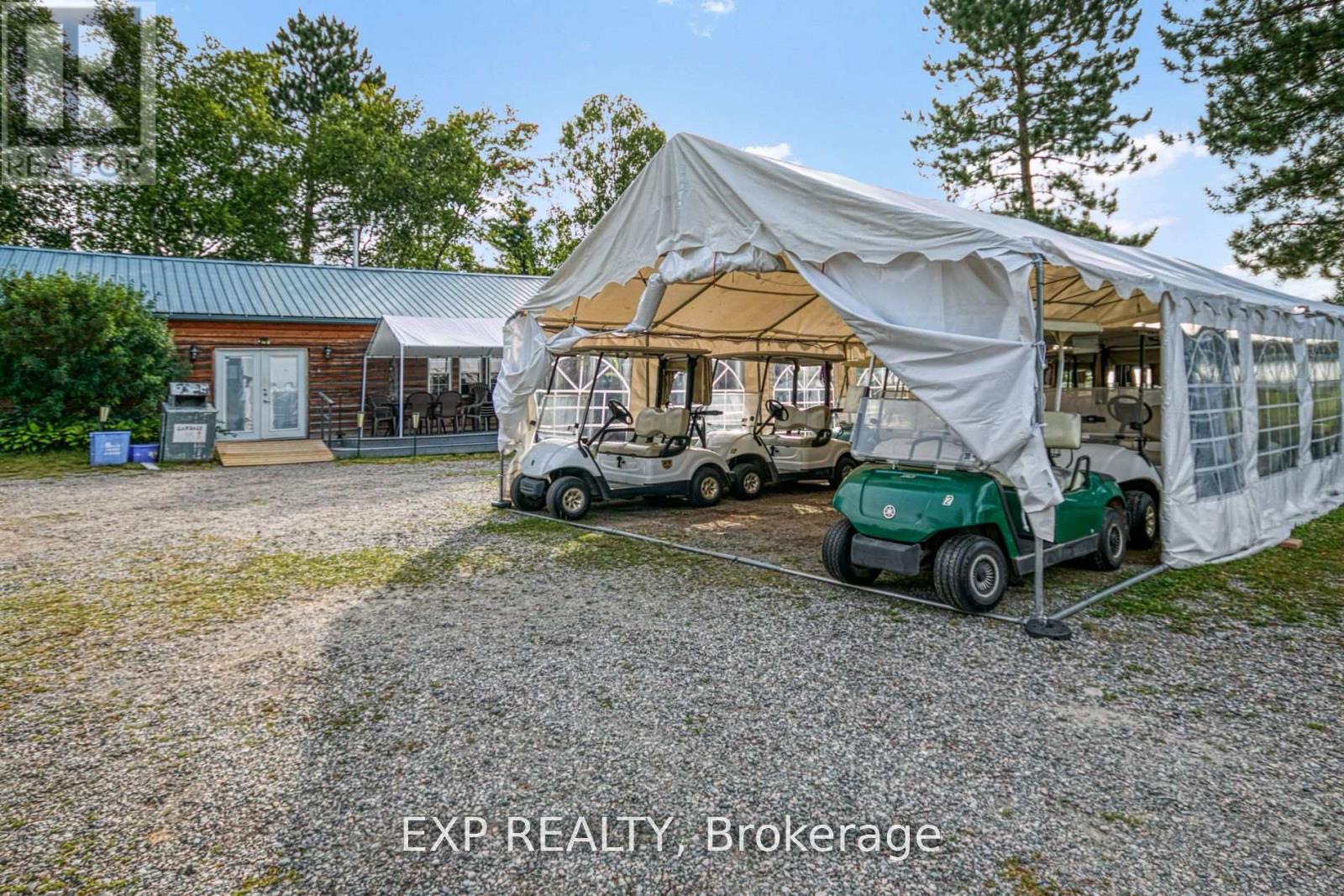 725 Lochhead Drive Property Photo 21