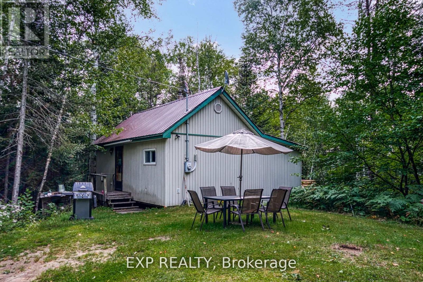 725 Lochhead Drive Property Photo 22