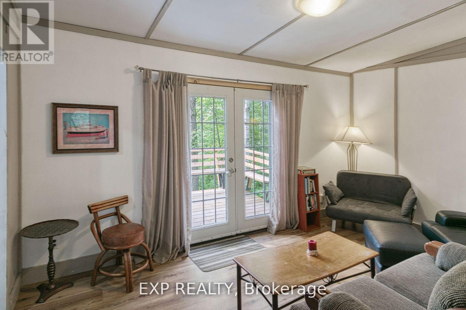 725 Lochhead Drive Property Photo 25