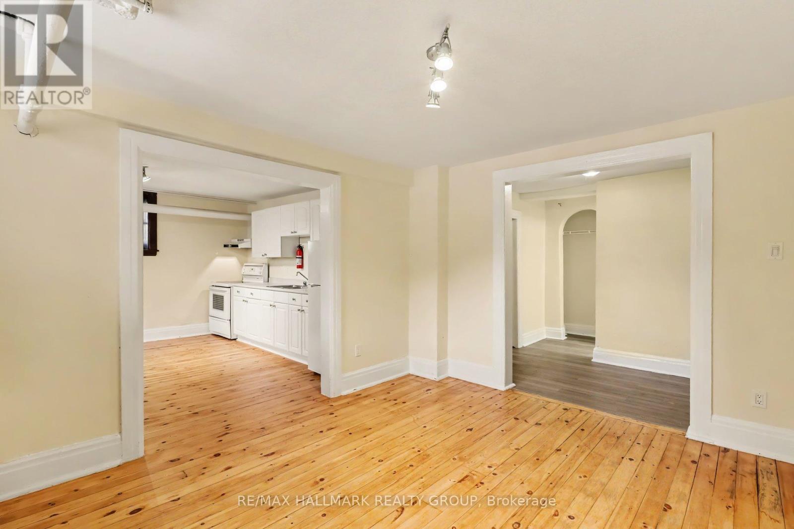 13 - 413 Elgin Street Property Photo 6