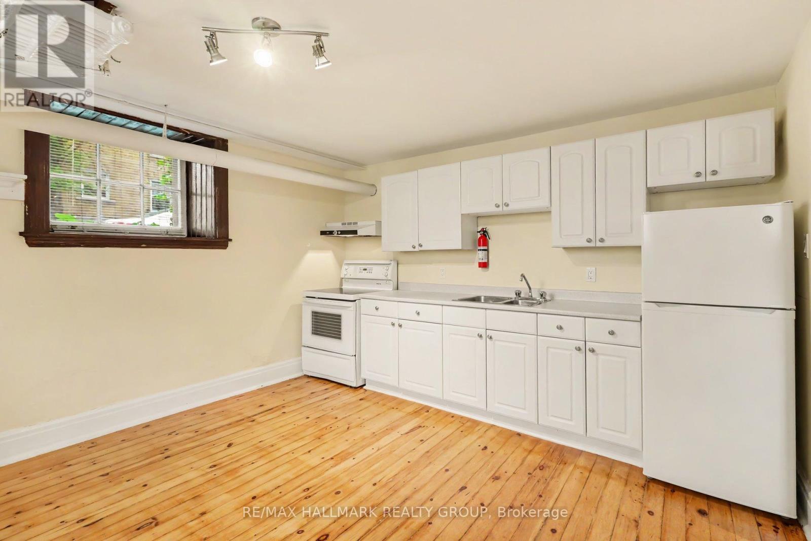 13 - 413 Elgin Street Property Photo 7