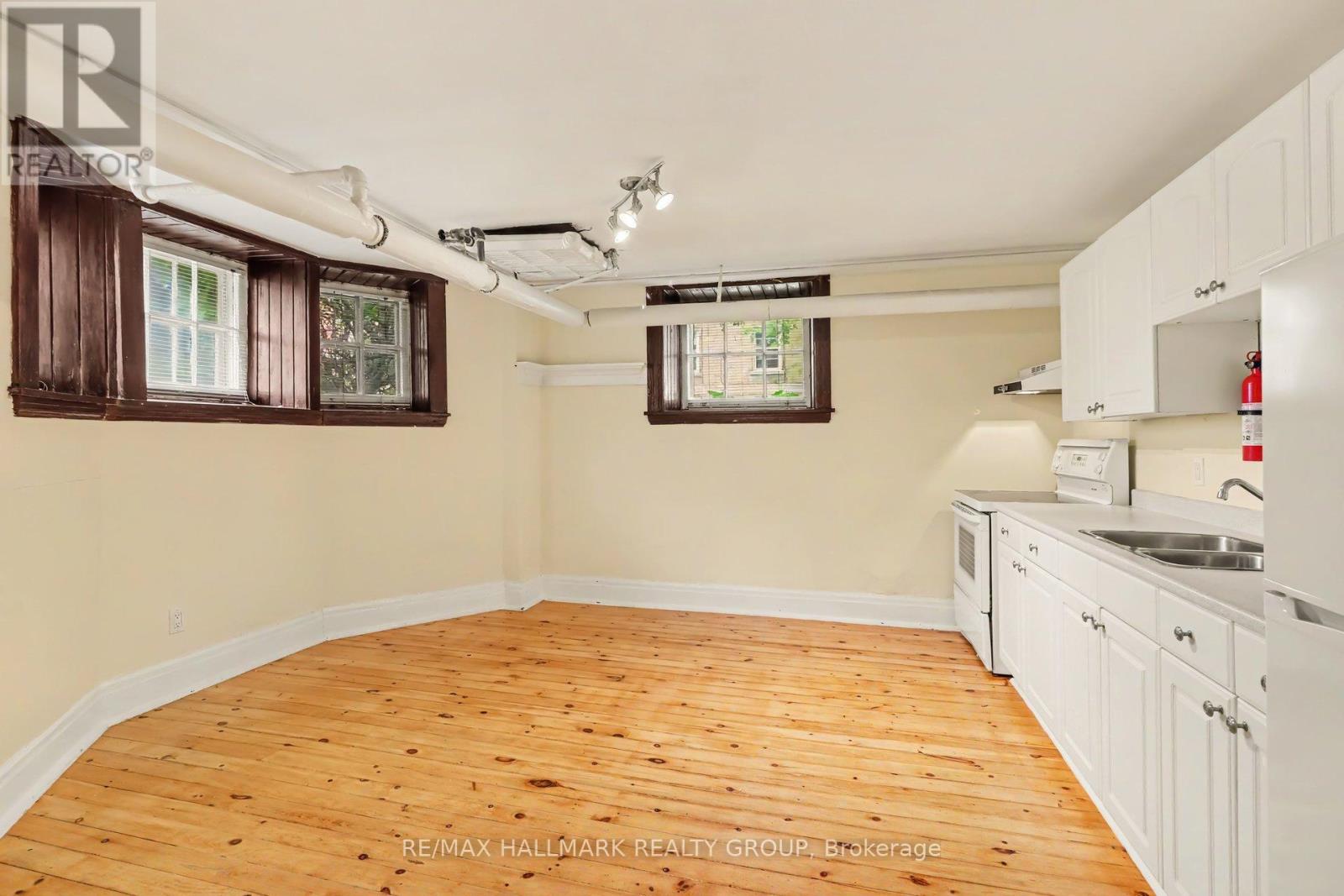 13 - 413 Elgin Street Property Photo 8
